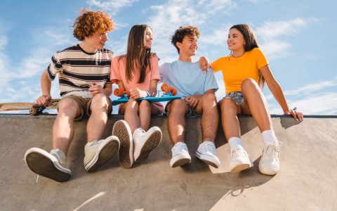 „Co on właśnie powiedział?” – czyli jak nie zgubić się w języku młodzieży