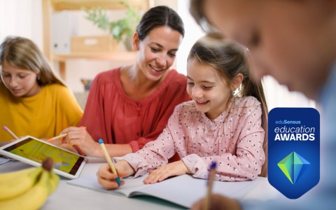 Startuje eduSensus Education Awards 2025 – szukamy edukacyjnych bohaterów!
