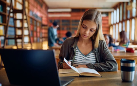 Dlaczego wcześniejsza nauka do matury przynosi lepsze efekty?